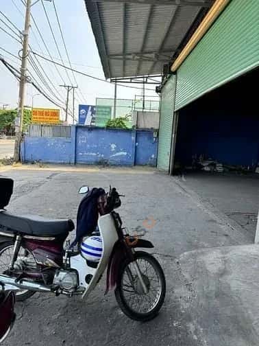 Cho thuê kho, nhà xưởng Quốc Lộ 1A Huyện Bình Chánh, TP.HCM – 2 phòng ngủ, giá 110 triệu — Hình 2 Cho thuê kho, nhà xưởng Quốc Lộ 1A Huyện Bình Chánh, TP.HCM – 2 phòng ngủ, giá 110 triệu — Hình 2