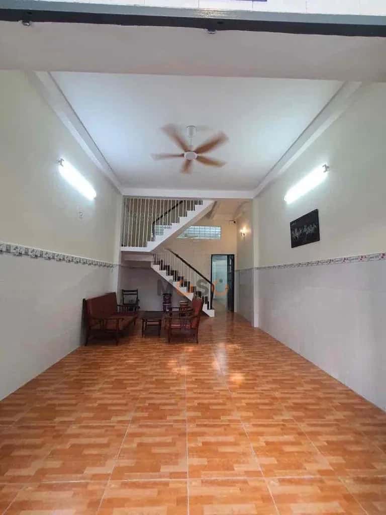 Cho thuê nhà hẻm Đường Trường Sa Quận Tân Bình, TP.HCM – 4 phòng ngủ, giá 19.5 triệu Cho thuê nhà hẻm Đường Trường Sa Quận Tân Bình, TP.HCM – 4 phòng ngủ, giá 19.5 triệu