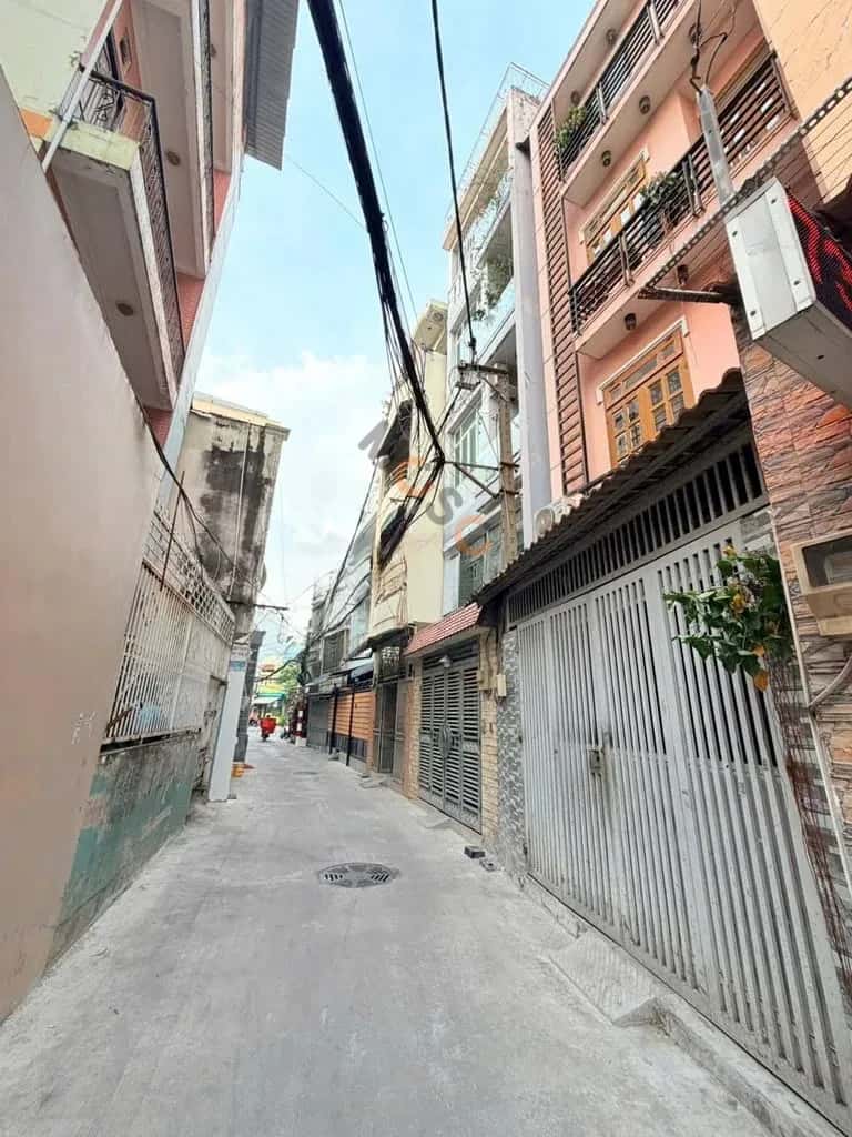 Cho thuê nhà hẻm Trường Chinh Quận Tân Bình, Ho Chi Minh – 5 phòng ngủ, giá 15 triệu — Hình 2