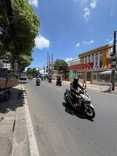 Bán nhà mặt tiền Phạm Thế Hiển Quận 8, TP.HCM – 2 phòng ngủ, giá 17 tỷ Bán nhà mặt tiền Phạm Thế Hiển Quận 8, TP.HCM – 2 phòng ngủ, giá 17 tỷ
