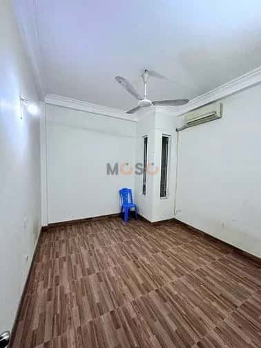 Cho thuê nhà hẻm Phố Láng Hạ Đống Đa, Hà Nội – 4 phòng ngủ, giá 16 triệu — Hình 3
