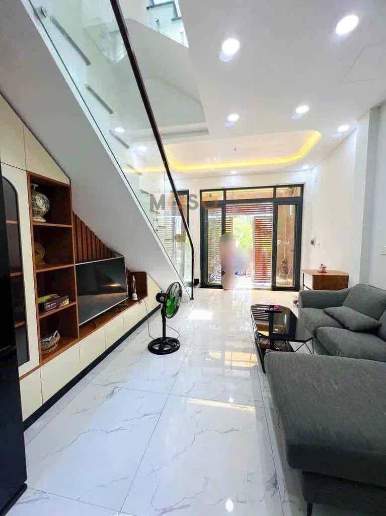 Cho thuê nhà hẻm Đường Nguyễn Xiển Quận 9 cũ, TP.HCM – 4 phòng ngủ, giá 14.5 triệu — Hình 2