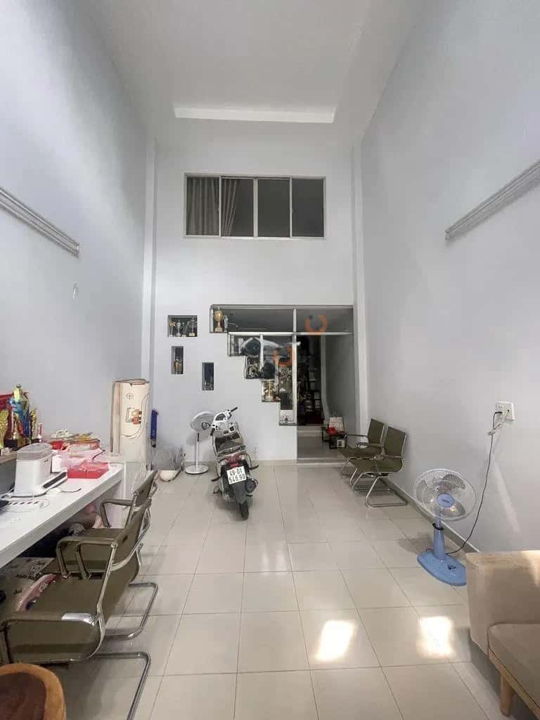 Cho thuê nhà hẻm Nguyễn Hữu Dật Quận Tân Phú, TP.HCM – 1 phòng ngủ, giá 10 triệu — Hình 2