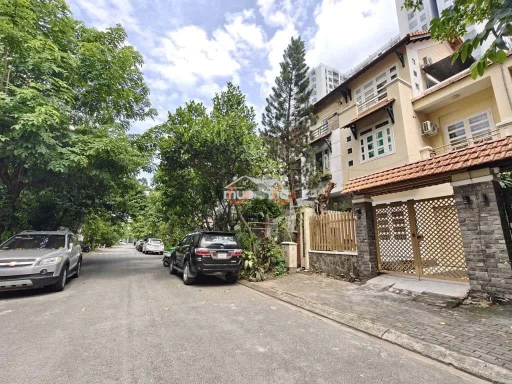 Cho thuê nhà hẻm Lương Định Của Quận 2 cũ, TP.HCM – 5 phòng ngủ, giá 35 triệu — Hình 2 Cho thuê nhà hẻm Lương Định Của Quận 2 cũ, TP.HCM – 5 phòng ngủ, giá 35 triệu — Hình 2