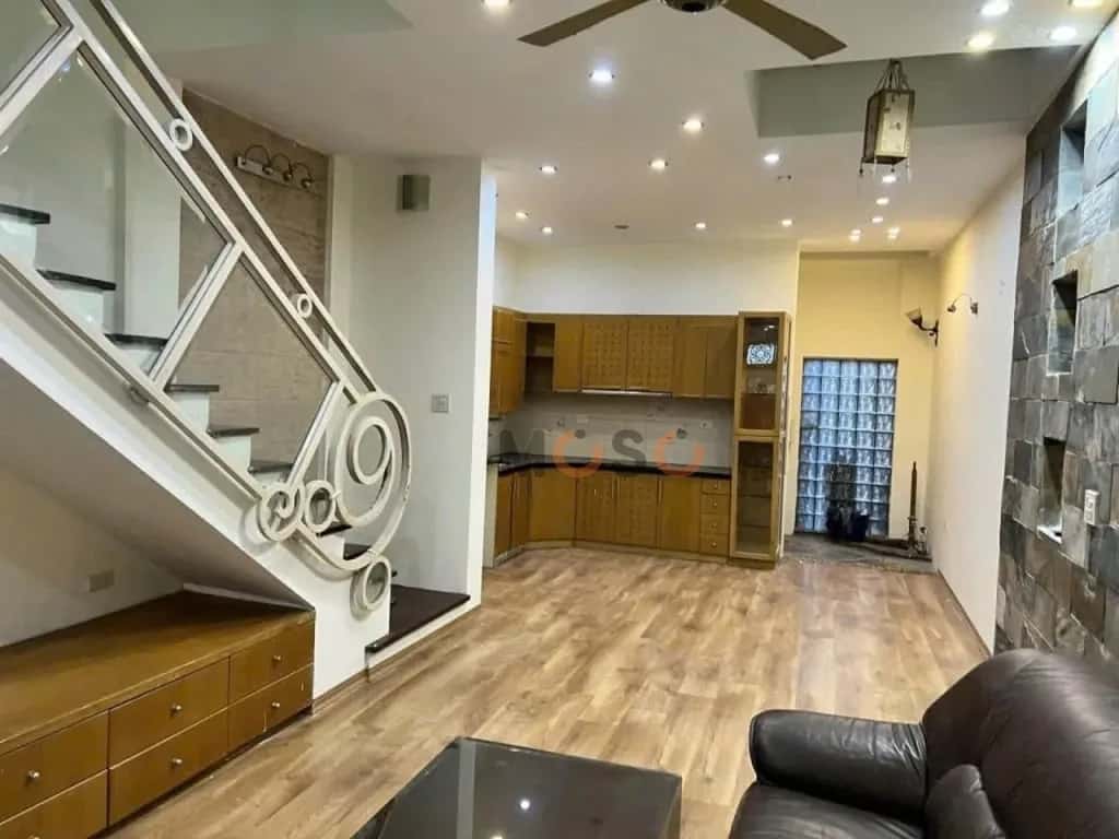 Cho thuê nhà hẻm Đường Nguyễn Khang Quận Cầu Giấy, Hà Nội – 3 phòng ngủ, giá 23 triệu — Hình 2