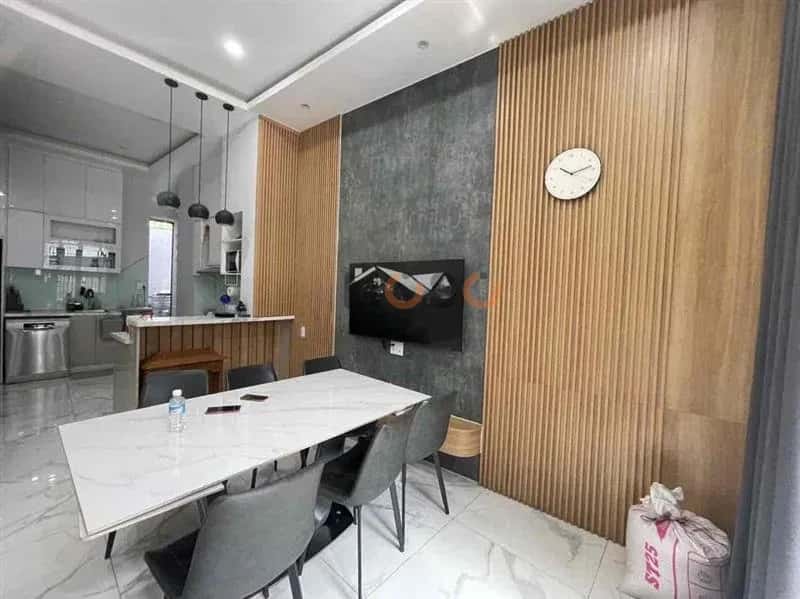 Cho thuê nhà hẻm Lã Xuân Oai Quận 9 cũ, TP.HCM – 2 phòng ngủ, giá 12 triệu