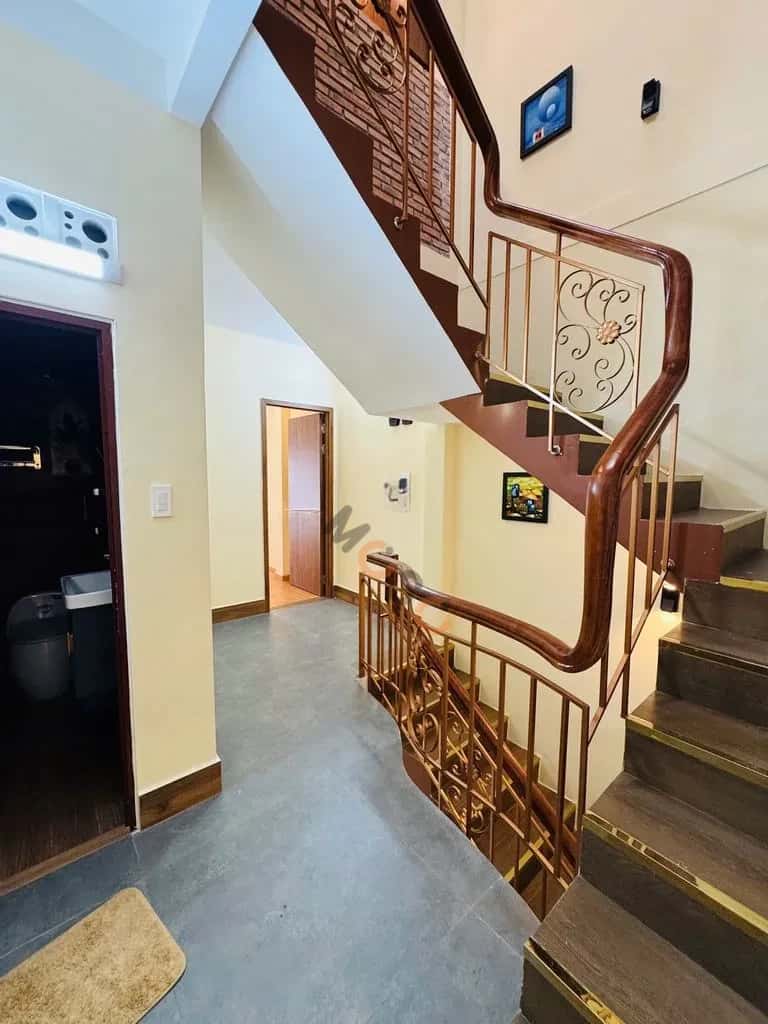 Cho thuê nhà mặt tiền Đường Nguyễn Duy Dương Quận 10, TP.HCM – 6 phòng ngủ, giá 5 triệu — Hình 3 Cho thuê nhà mặt tiền Đường Nguyễn Duy Dương Quận 10, TP.HCM – 6 phòng ngủ, giá 5 triệu — Hình 3