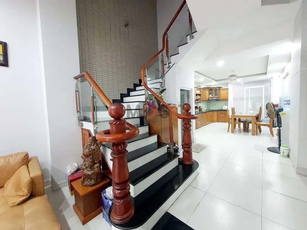 Cho thuê nhà hẻm Đường Tạ Quang Bửu Quận 8, TP.HCM – 6 phòng ngủ, giá 45 triệu — Hình 2 Cho thuê nhà hẻm Đường Tạ Quang Bửu Quận 8, TP.HCM – 6 phòng ngủ, giá 45 triệu — Hình 2
