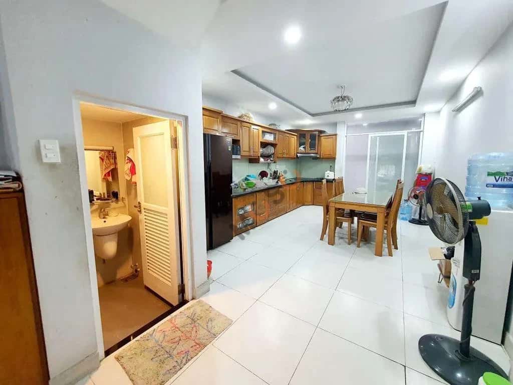 Cho thuê nhà hẻm Đường Tạ Quang Bửu Quận 8, TP.HCM – 6 phòng ngủ, giá 45 triệu — Hình 3 Cho thuê nhà hẻm Đường Tạ Quang Bửu Quận 8, TP.HCM – 6 phòng ngủ, giá 45 triệu — Hình 3