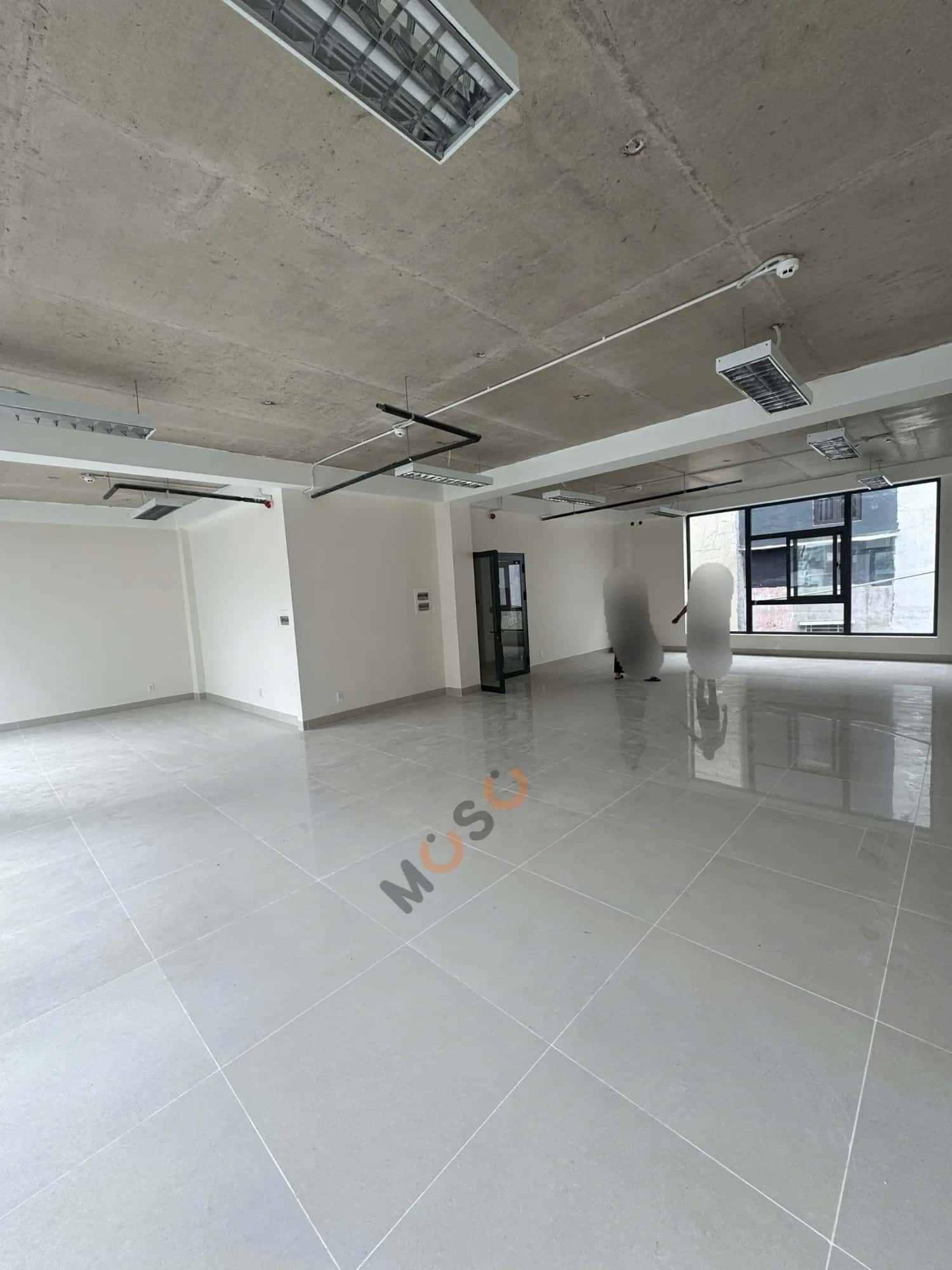 Cho thuê nhà mặt tiền Cách Mạng Tháng 8 Quận Tân Bình, TP.HCM – 1 phòng ngủ, giá 80 triệu — Hình 2
