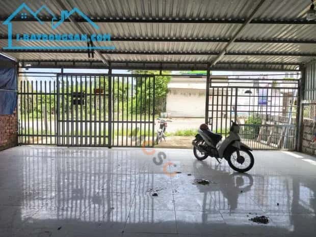 Cho thuê nhà hẻm Đường Cách Mạng Tháng Tám Phú Quốc, An Giang – 4 phòng ngủ, giá 10 triệu — Hình 2