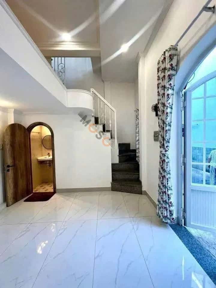 Cho thuê BĐS khác Phạm Văn Hai Tân Bình, Ho Chi Minh – 2 phòng ngủ, giá 8 triệu — Hình 2