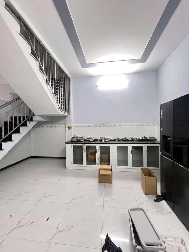 Cho thuê nhà hẻm Song Hành Hóc Môn, Ho Chi Minh – 2 phòng ngủ, giá 6 triệu — Hình 3