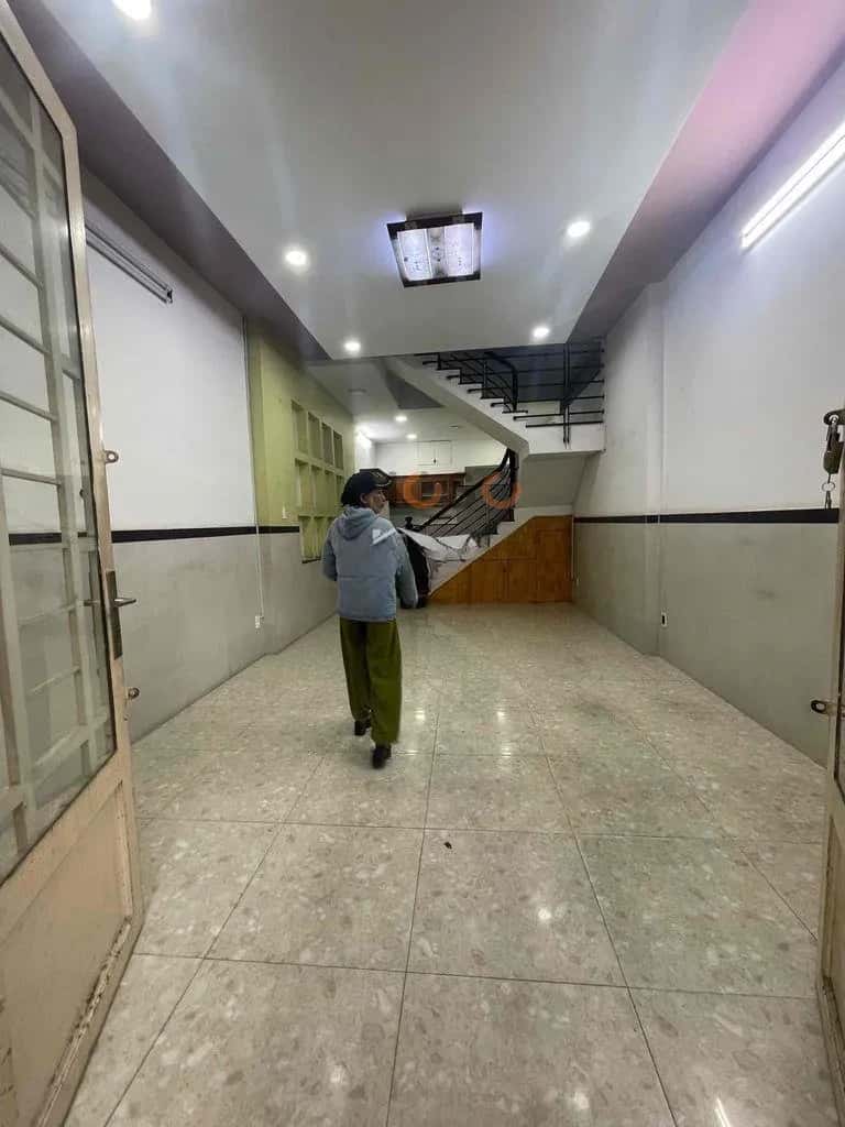 Cho thuê nhà hẻm Lê Thiệt Tân Phú, TP.HCM – 4 phòng ngủ, giá 13 triệu — Hình 2 Cho thuê nhà hẻm Lê Thiệt Tân Phú, TP.HCM – 4 phòng ngủ, giá 13 triệu — Hình 2