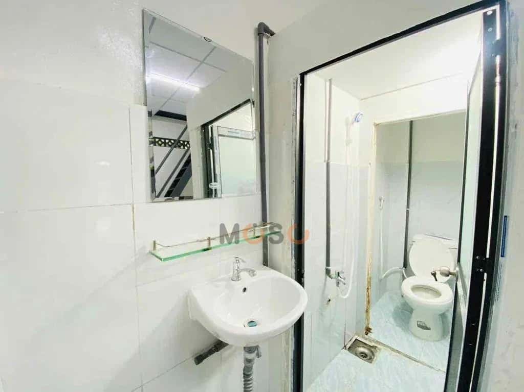Cho thuê nhà hẻm Võ Thành Trang Quận Tân Bình, TP.HCM – 2 phòng ngủ, giá 10.5 triệu — Hình 3