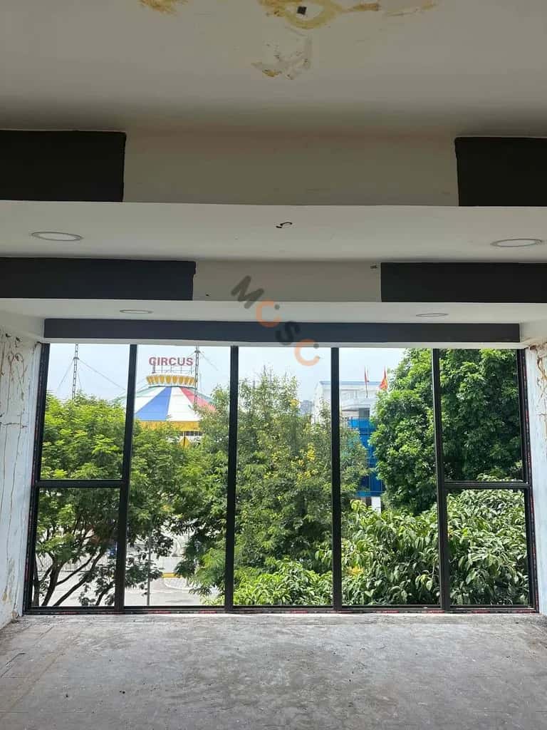 Cho thuê nhà mặt tiền Phố Trần Bình Trọng Hai Bà Trưng, Hà Nội – 12 phòng ngủ, giá 85 triệu — Hình 2