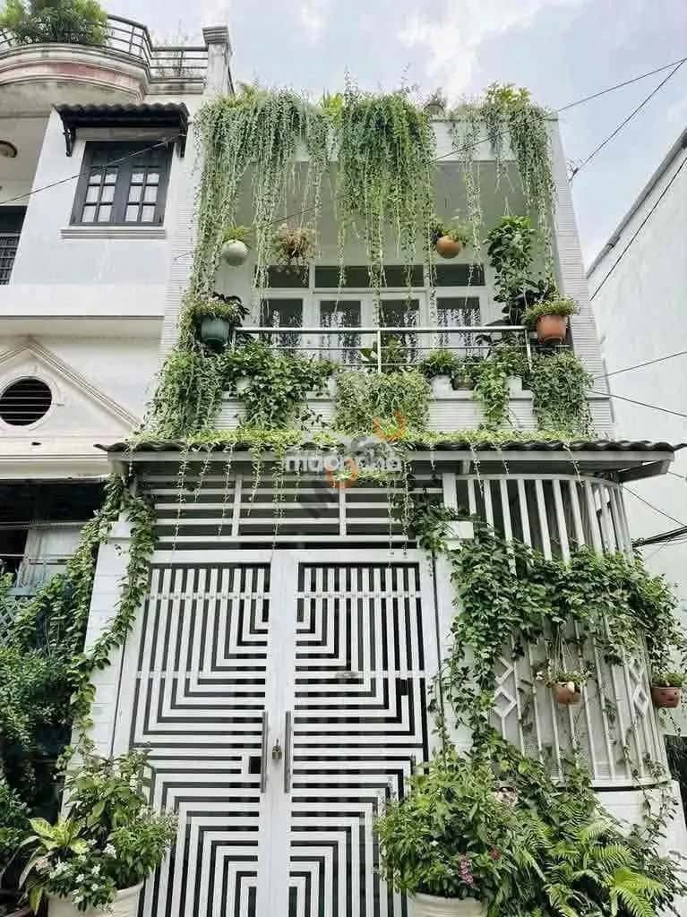Cho thuê phòng trọ Hẻm 105 Hoàng Hoa Thám Quận Bình Thạnh, TP.HCM – 2 phòng ngủ, giá 13.5 triệu