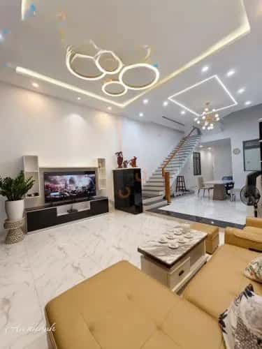 Cho thuê nhà hẻm Đường Lê Thánh Tôn Nha Trang, Khánh Hòa – 3 phòng ngủ, giá 7 triệu — Hình 2 Cho thuê nhà hẻm Đường Lê Thánh Tôn Nha Trang, Khánh Hòa – 3 phòng ngủ, giá 7 triệu — Hình 2