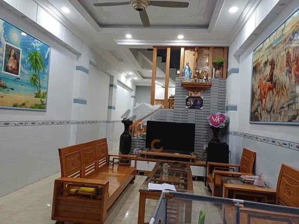 Cho thuê nhà hẻm đường ĐT 743 Thành phố Dĩ An, TP.HCM – 3 phòng ngủ, giá 10 triệu — Hình 2 Cho thuê nhà hẻm đường ĐT 743 Thành phố Dĩ An, TP.HCM – 3 phòng ngủ, giá 10 triệu — Hình 2
