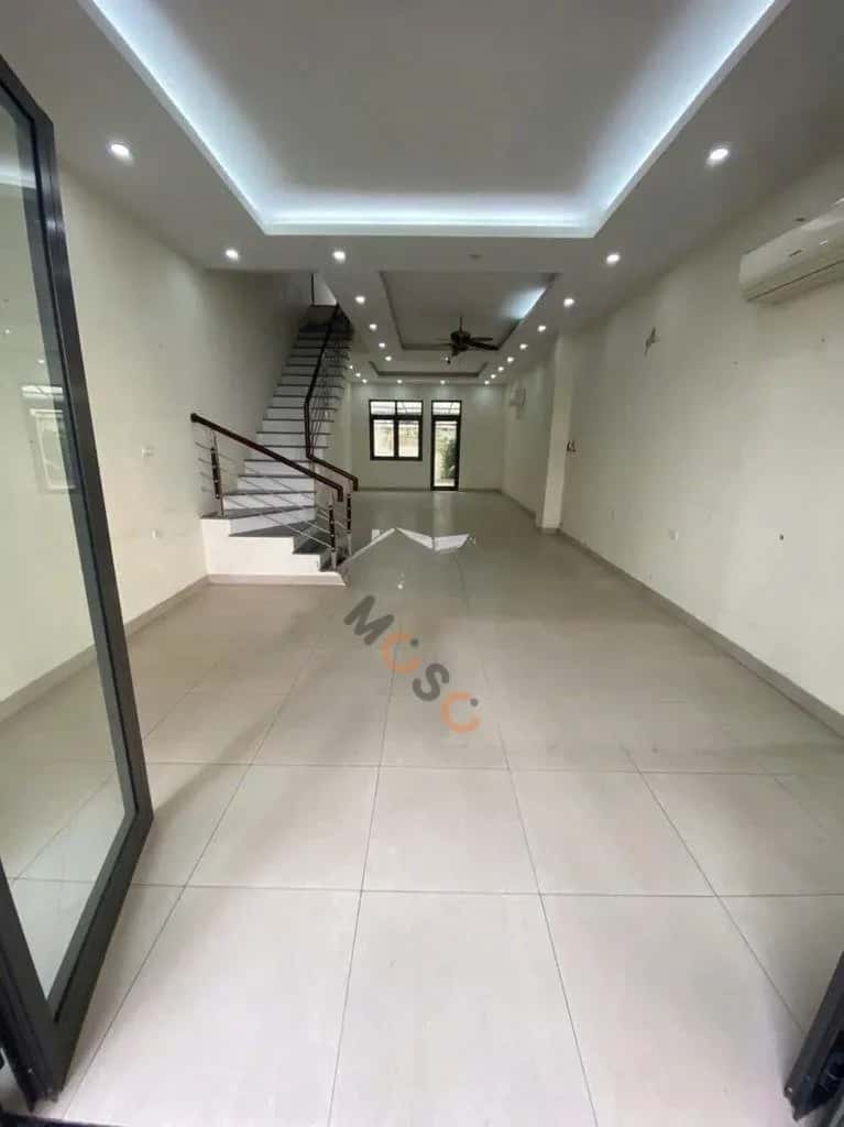 Cho thuê nhà mặt tiền Đường Xuân La Tây Hồ, Hà Nội – giá 45 triệu — Hình 2 Cho thuê nhà mặt tiền Đường Xuân La Tây Hồ, Hà Nội – giá 45 triệu — Hình 2