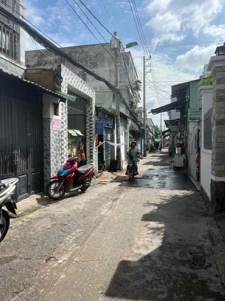 Cho thuê nhà hẻm Huỳnh Tấn Phát Huyện Nhà Bè, TP.HCM – 2 phòng ngủ, giá 8 triệu Cho thuê nhà hẻm Huỳnh Tấn Phát Huyện Nhà Bè, TP.HCM – 2 phòng ngủ, giá 8 triệu