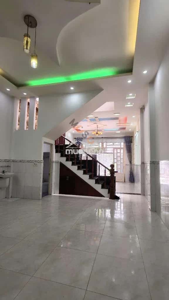 Cho thuê nhà hẻm Đường Lê Văn Quới Bình Tân, TP.HCM – 3 phòng ngủ, giá 12 triệu — Hình 2 Cho thuê nhà hẻm Đường Lê Văn Quới Bình Tân, TP.HCM – 3 phòng ngủ, giá 12 triệu — Hình 2