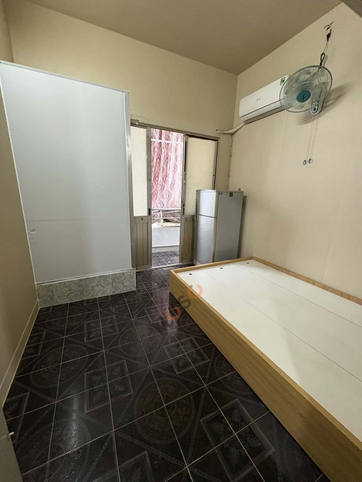 Cho thuê căn hộ chung cư Đường Võ Văn Kiệt Quận 1, TP.HCM – 1 phòng ngủ, giá 4.8 triệu — Hình 2 Cho thuê căn hộ chung cư Đường Võ Văn Kiệt Quận 1, TP.HCM – 1 phòng ngủ, giá 4.8 triệu — Hình 2