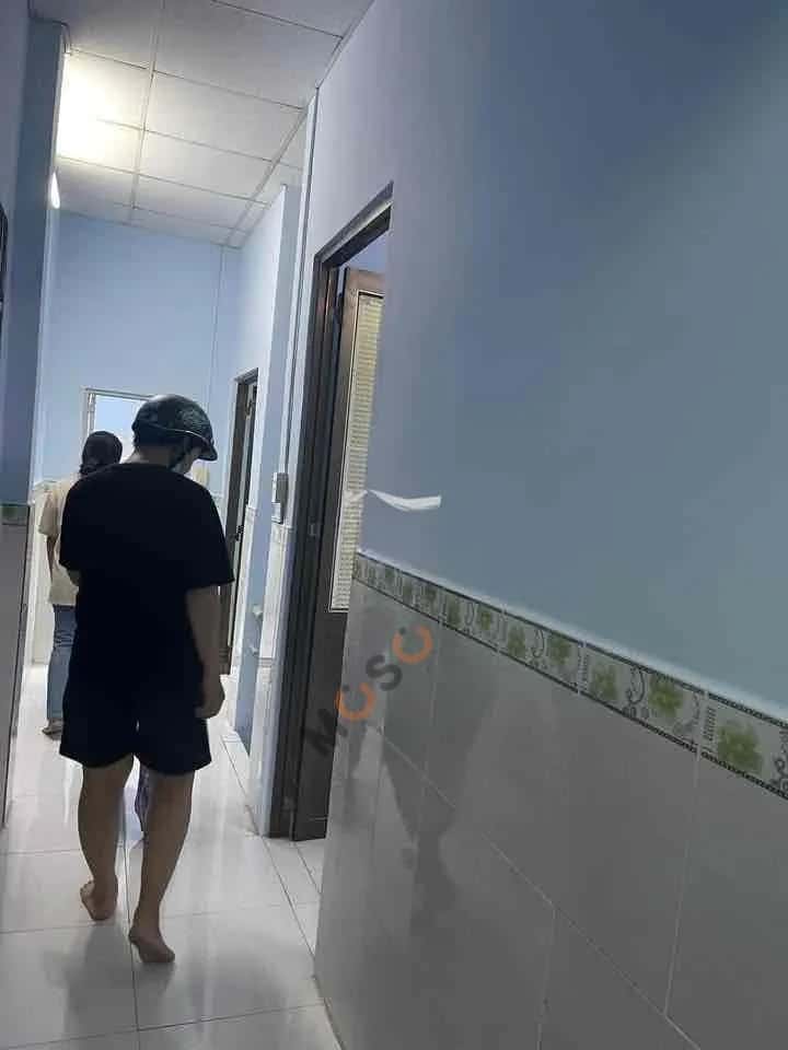 Cho thuê nhà hẻm Đường Lò Lu Quận 9 cũ, TP.HCM – 4 phòng ngủ, giá 6 triệu — Hình 3 Cho thuê nhà hẻm Đường Lò Lu Quận 9 cũ, TP.HCM – 4 phòng ngủ, giá 6 triệu — Hình 3