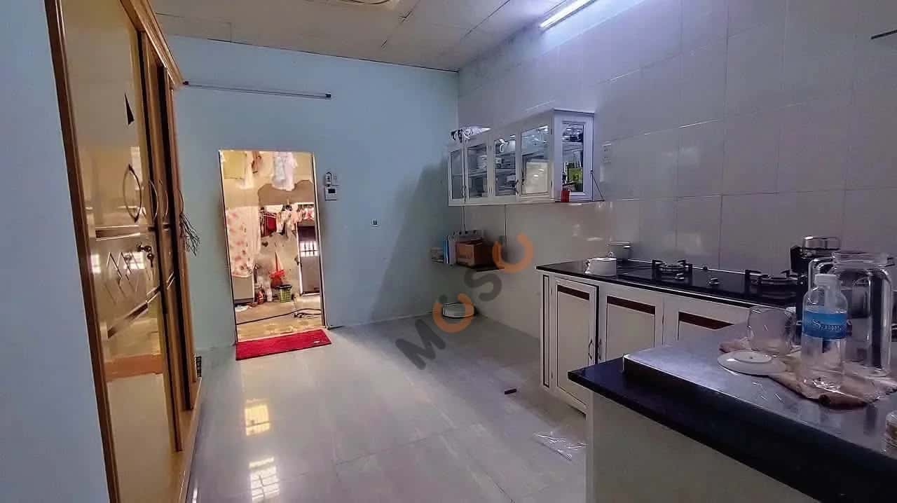 Bán nhà hẻm Tổ 12 Hòa Trung Thành phố Nha Trang, Khánh Hòa – 2 phòng ngủ, giá 4 tỷ — Hình 2