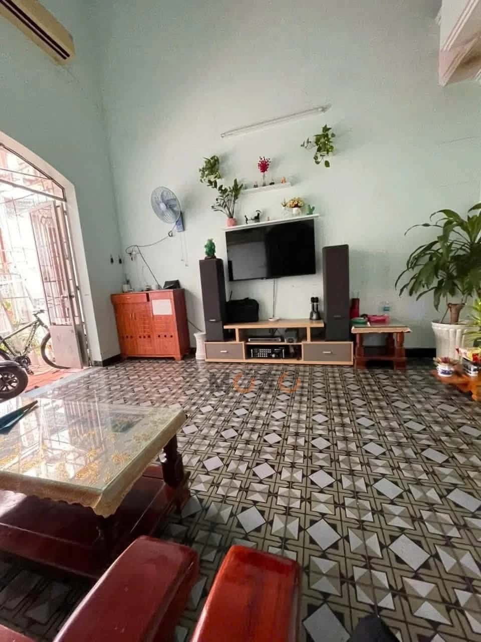 Bán nhà hẻm Tổ 12 Hòa Trung Thành phố Nha Trang, Khánh Hòa – 2 phòng ngủ, giá 4 tỷ