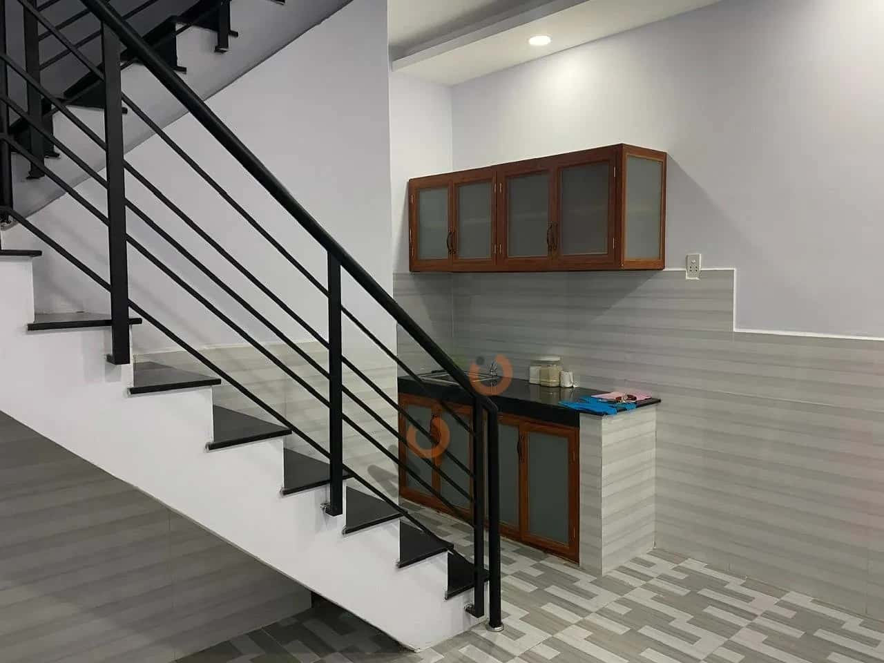 Cho thuê nhà hẻm Huỳnh Tấn Phát Quận 7, TP.HCM – 2 phòng ngủ, giá 8 triệu