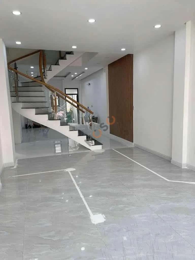 Cho thuê nhà hẻm Đường Nguyễn Văn Yến Quận Tân Phú, TP.HCM – 4 phòng ngủ, giá 18 triệu