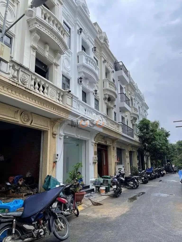 Cho thuê nhà hẻm Đường Nguyễn Văn Yến Quận Tân Phú, TP.HCM – 4 phòng ngủ, giá 18 triệu — Hình 3