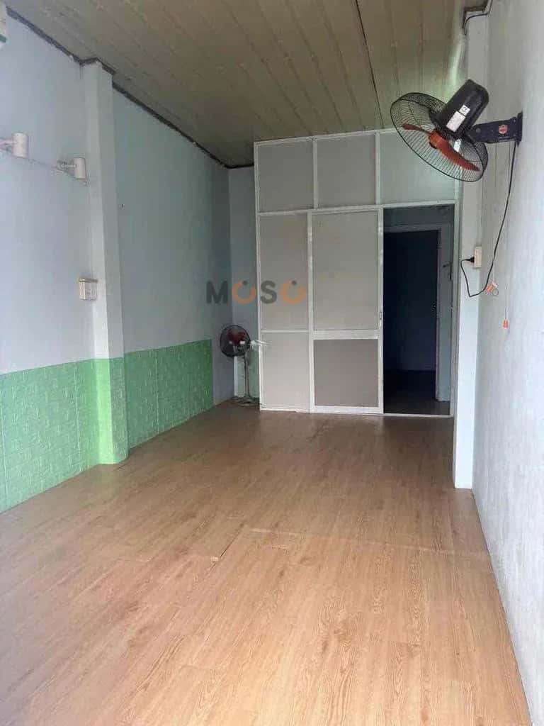 Cho thuê nhà hẻm Trường Sa Quận Bình Thạnh, Ho Chi Minh – 2 phòng ngủ, giá 7.5 triệu — Hình 3
