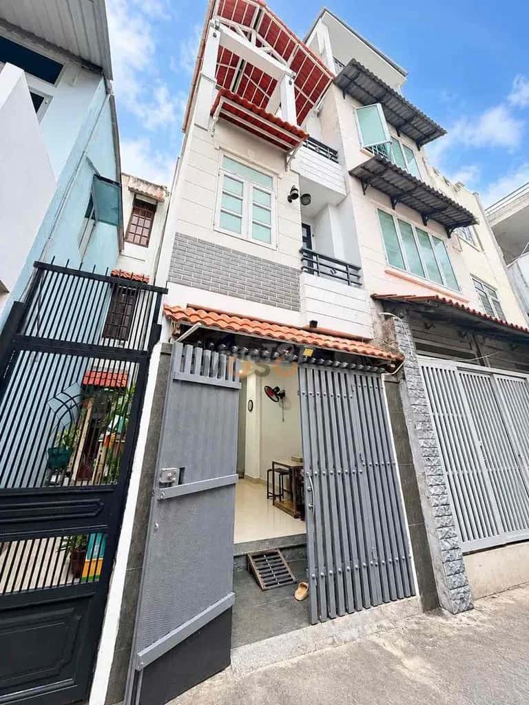 Cho thuê nhà hẻm Đường Tôn Đản Quận 4, TP.HCM – 3 phòng ngủ, giá 14 triệu