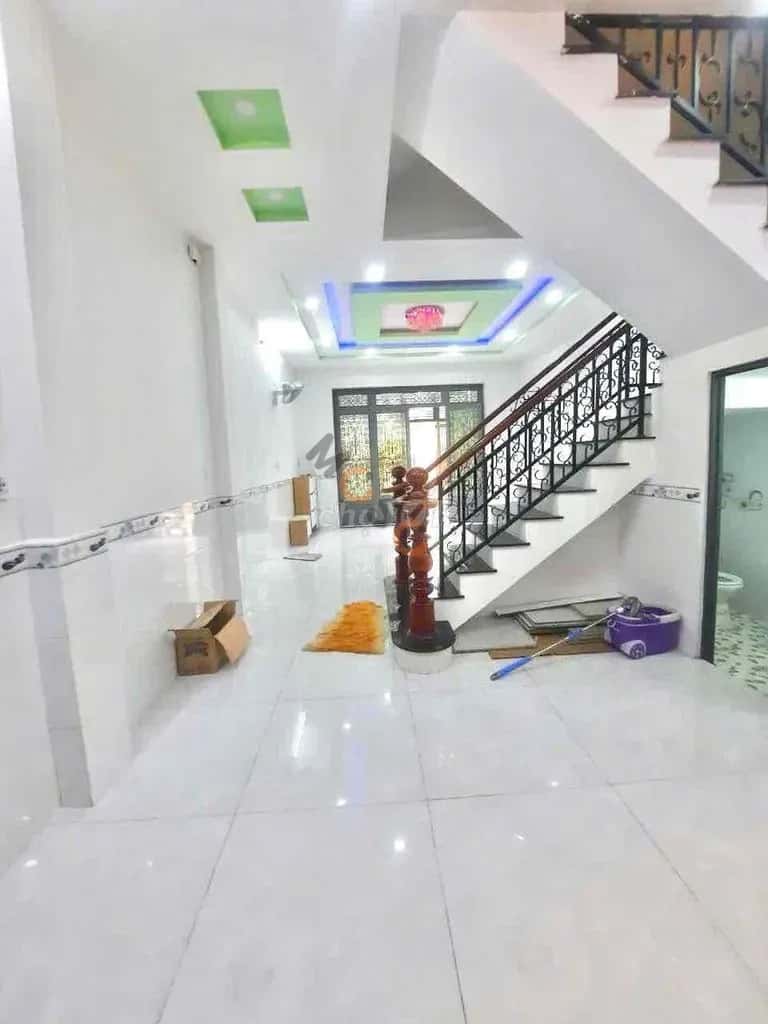 Cho thuê nhà hẻm Chiến Lược Bình Tân, TP.HCM – 4 phòng ngủ, giá 12 triệu — Hình 3