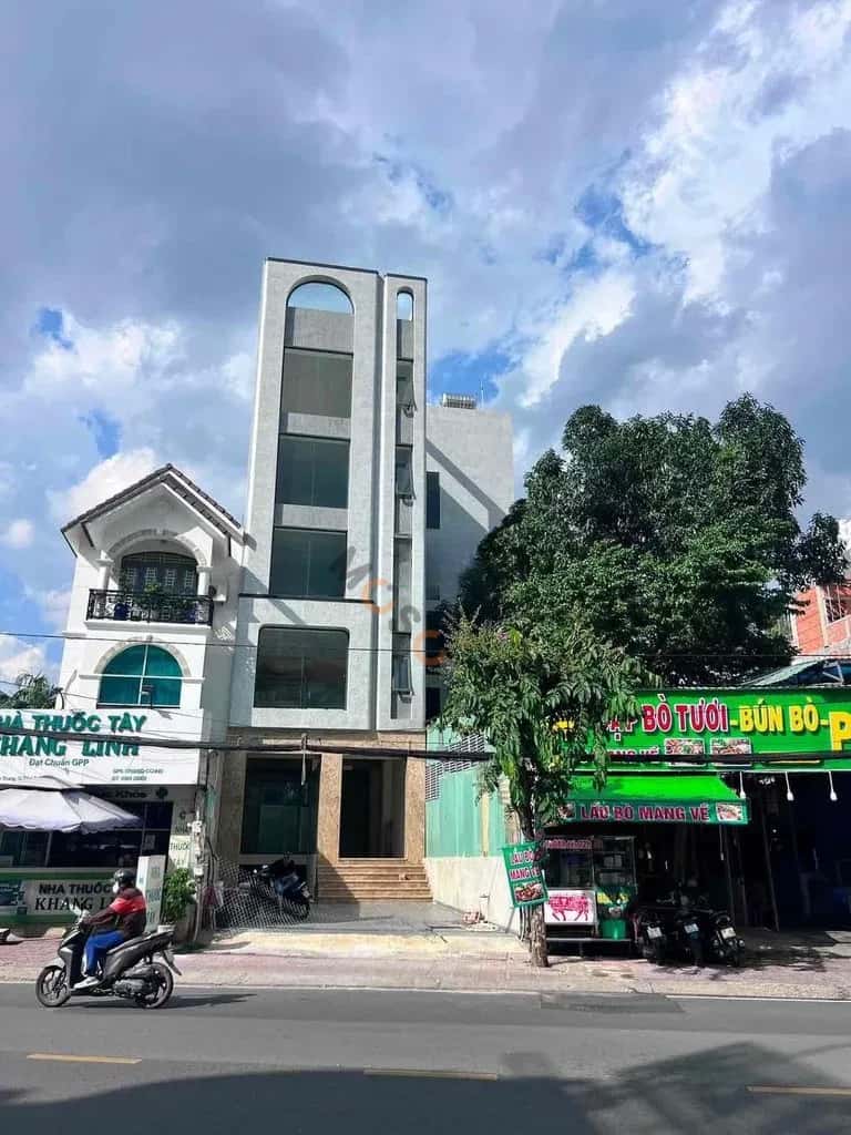 Cho thuê nhà mặt tiền Đường Hoàng Diệu 2 Thủ Đức, TP.HCM – 5 phòng ngủ, giá 210 triệu Cho thuê nhà mặt tiền Đường Hoàng Diệu 2 Thủ Đức, TP.HCM – 5 phòng ngủ, giá 210 triệu