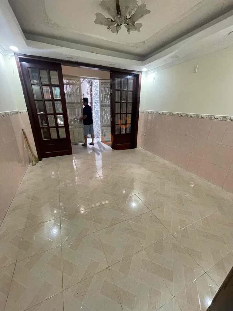 Cho thuê nhà hẻm Đường Trường Sa Quận 3, TP.HCM – 4 phòng ngủ, giá 14 triệu