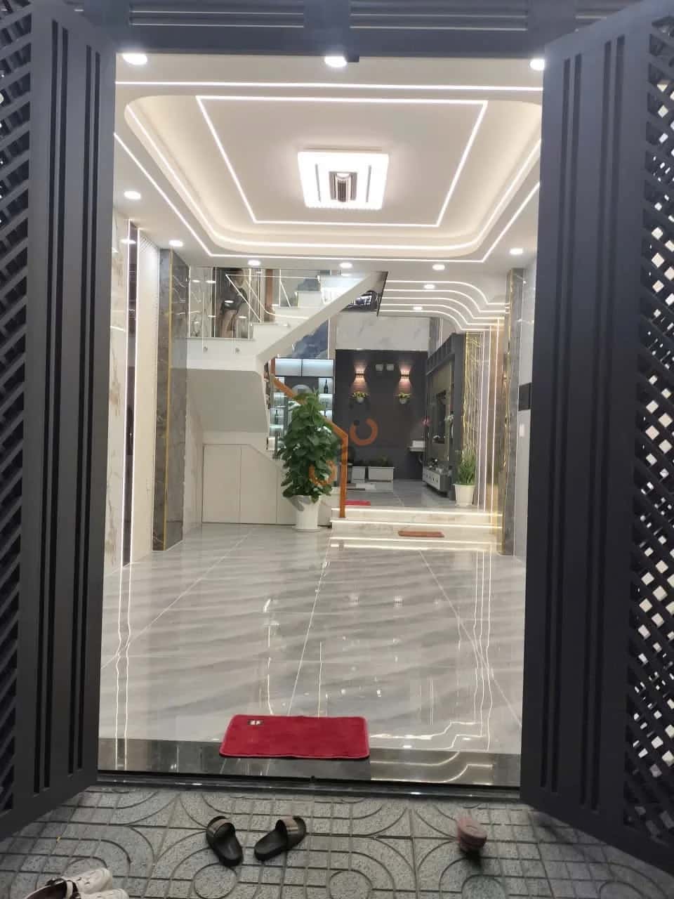 Bán nhà mặt tiền đường D2 Quận 12, TP.HCM – 4 phòng ngủ, giá 7.1 tỷ — Hình 3 Bán nhà mặt tiền đường D2 Quận 12, TP.HCM – 4 phòng ngủ, giá 7.1 tỷ — Hình 3