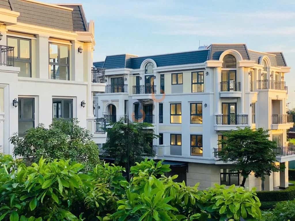 Bán nhà mặt tiền đường D2 Thành phố Thủ Đức, TP.HCM – 5 phòng ngủ, giá 26 tỷ — Hình 2