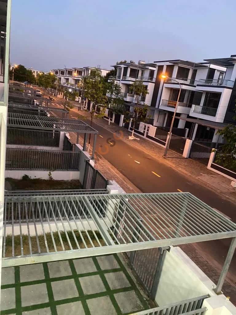 Cho thuê nhà hẻm N12 Quận 9 cũ, TP.HCM – 4 phòng ngủ, giá 13 triệu Cho thuê nhà hẻm N12 Quận 9 cũ, TP.HCM – 4 phòng ngủ, giá 13 triệu