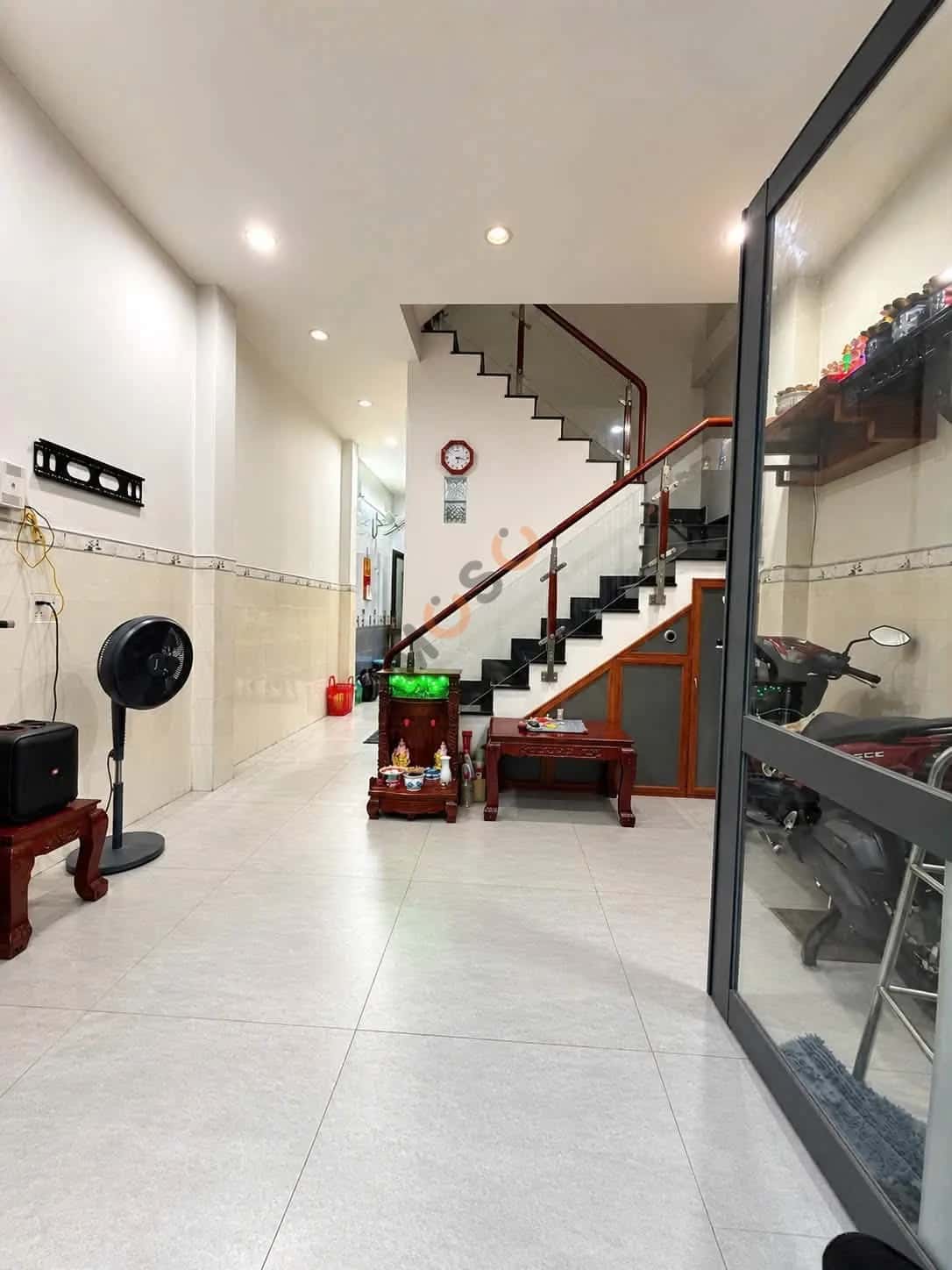 Bán nhà hẻm đường Thạnh Lộc 16 Quận 12, TP.HCM – 4 phòng ngủ, giá 2.9 tỷ — Hình 2 Bán nhà hẻm đường Thạnh Lộc 16 Quận 12, TP.HCM – 4 phòng ngủ, giá 2.9 tỷ — Hình 2