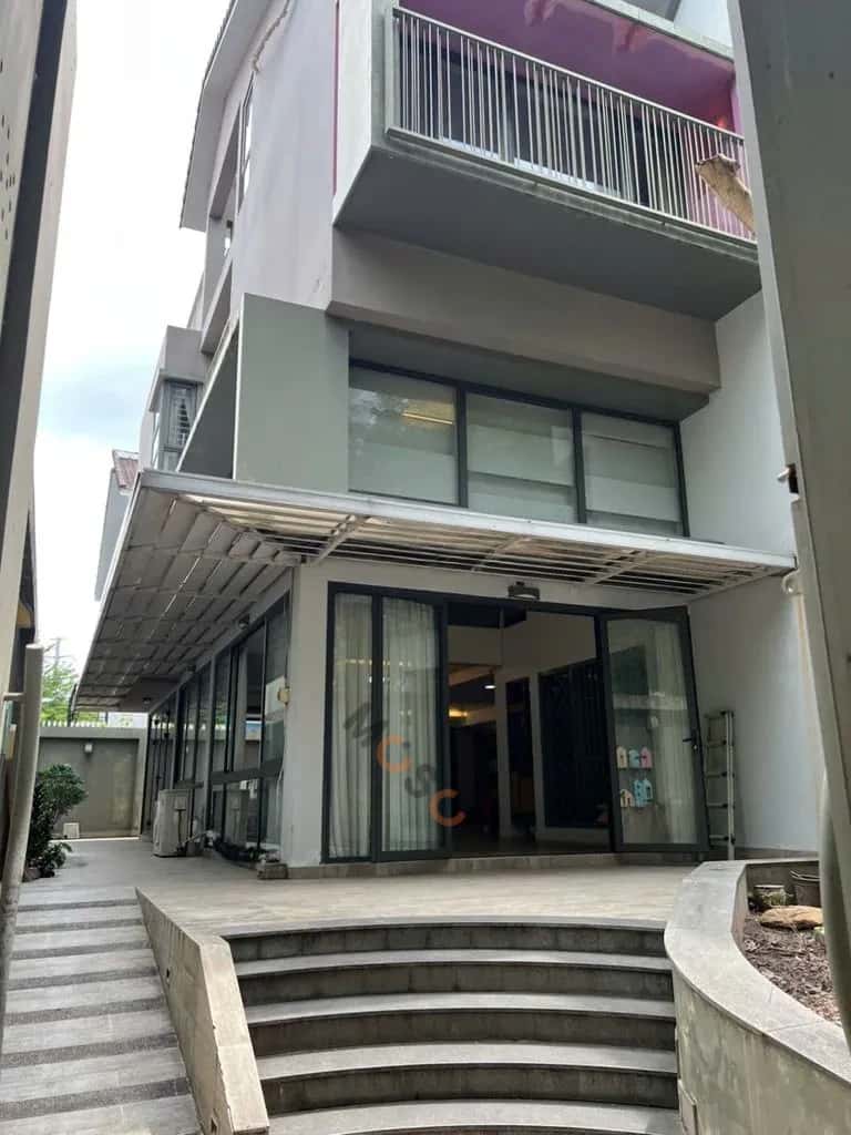 Cho thuê nhà hẻm Đường số 13 Quận 7, TP.HCM – 5 phòng ngủ, giá 45 triệu