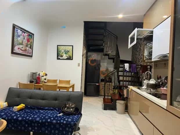 Cho thuê nhà hẻm Đường Hùng Vương Nha Trang, Khánh Hòa – 3 phòng ngủ, giá 30 triệu — Hình 3 Cho thuê nhà hẻm Đường Hùng Vương Nha Trang, Khánh Hòa – 3 phòng ngủ, giá 30 triệu — Hình 3