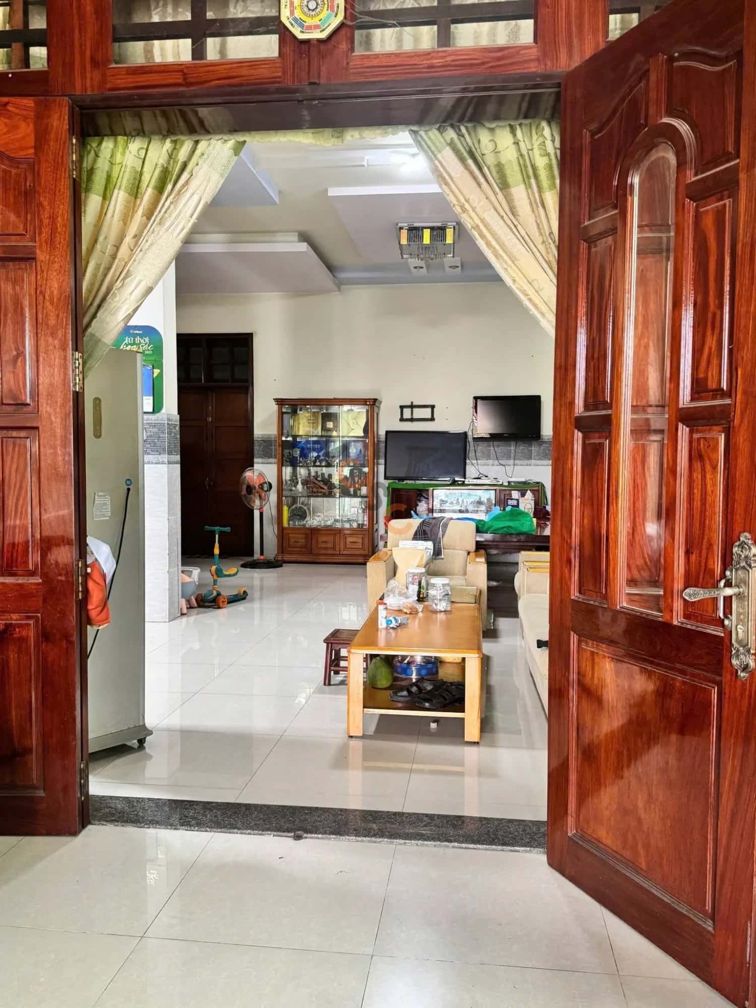 Bán nhà mặt tiền đường Nguyễn Tri Phương Thành phố Thủ Dầu Một, Bình Dương – 4 phòng ngủ, giá 10.7 tỷ — Hình 2 Bán nhà mặt tiền đường Nguyễn Tri Phương Thành phố Thủ Dầu Một, Bình Dương – 4 phòng ngủ, giá 10.7 tỷ — Hình 2