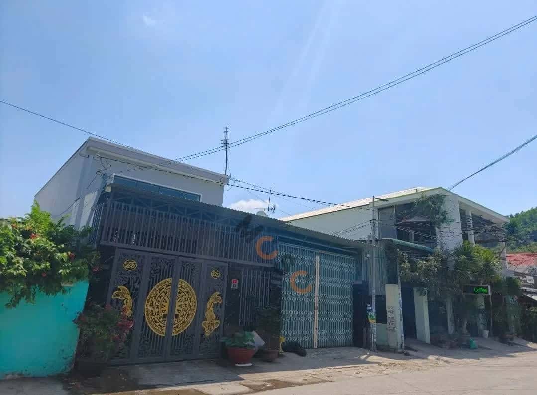 Bán nhà mặt tiền đường Lư Giang Thành phố Nha Trang, Khánh Hòa – 3 phòng ngủ, giá 8.5 tỷ - ảnh 1
