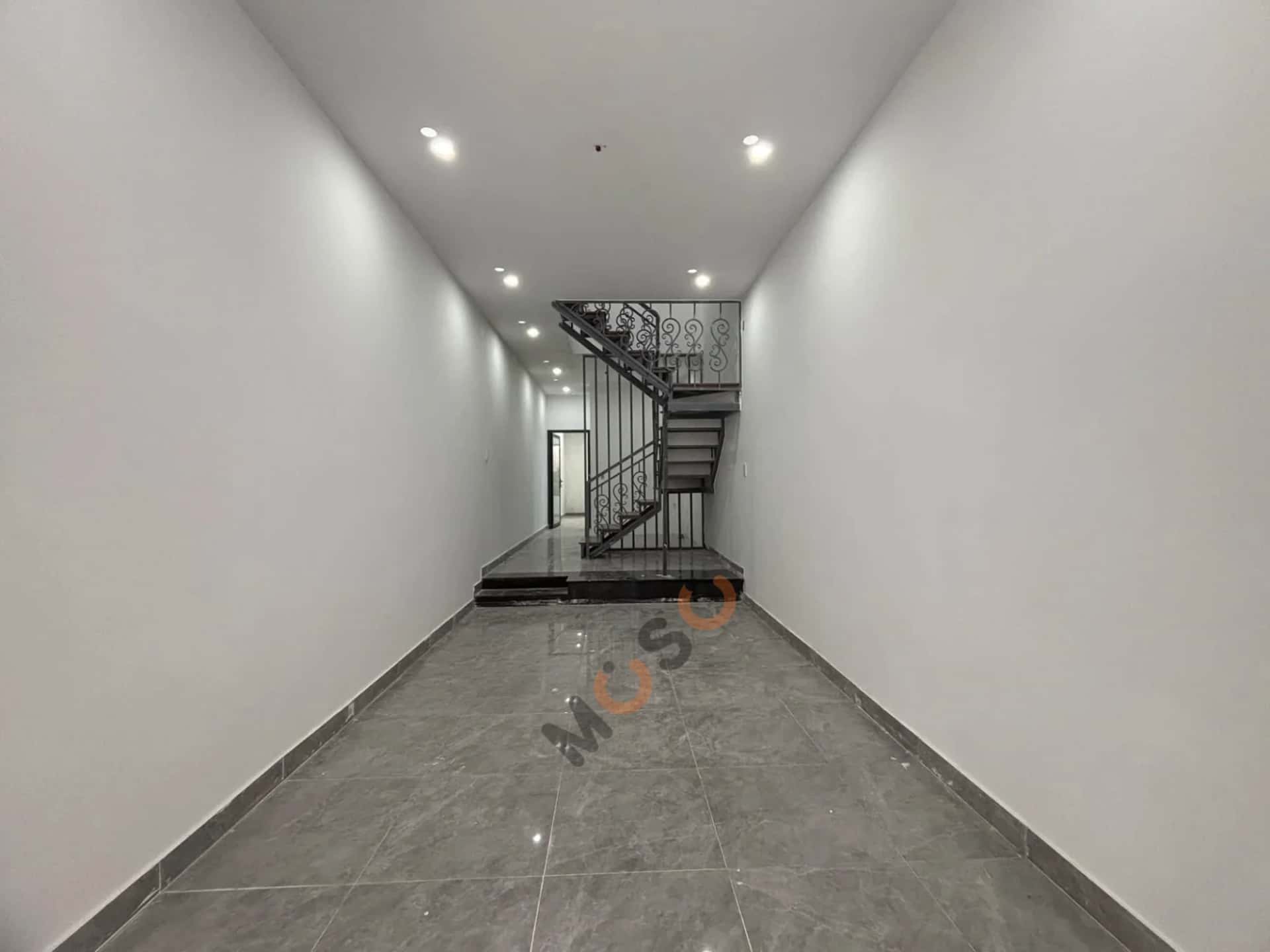 Bán nhà hẻm Nguyễn Huy Tưởng Quận Liên Chiểu, TP. Đà Nẵng – 3 phòng ngủ, giá 2.4 tỷ — Hình 3