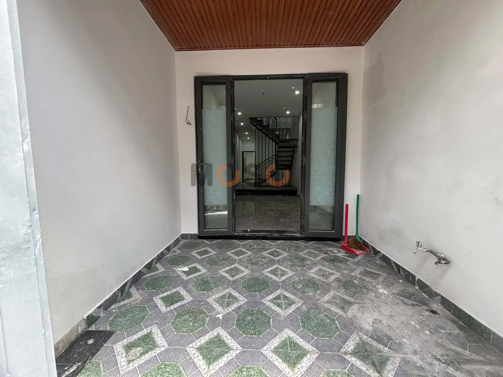 Bán nhà hẻm Nguyễn Huy Tưởng Quận Liên Chiểu, TP. Đà Nẵng – 3 phòng ngủ, giá 2.4 tỷ — Hình 2