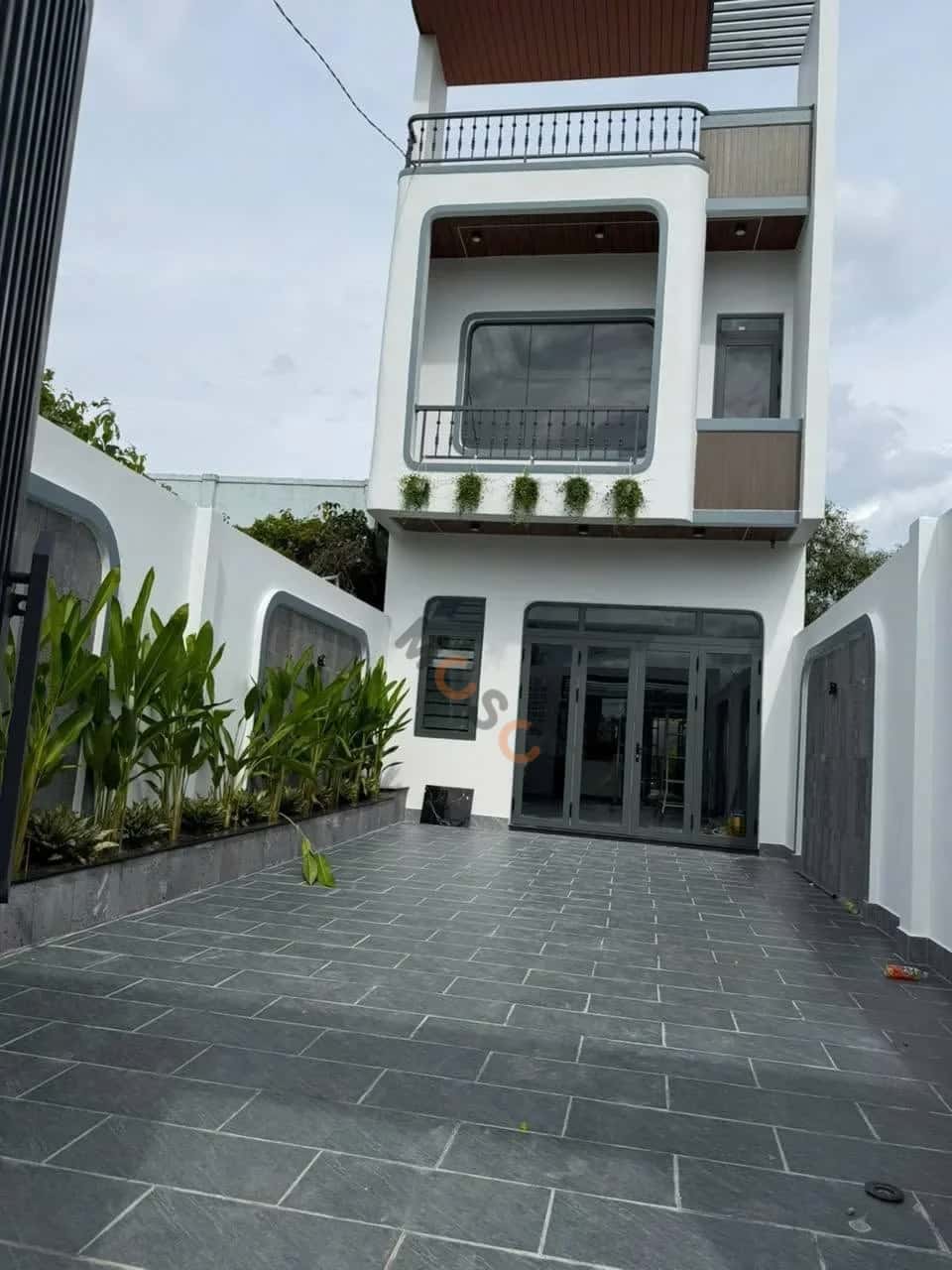 Bán nhà hẻm Hẻm Tỉnh Lộ 9 Huyện Đức Hòa, Long An – 3 phòng ngủ, giá 2.9 tỷ — Hình 2 Bán nhà hẻm Hẻm Tỉnh Lộ 9 Huyện Đức Hòa, Long An – 3 phòng ngủ, giá 2.9 tỷ — Hình 2