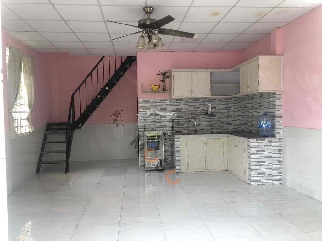 Cho thuê nhà hẻm Thới Tứ 1 Huyện Hóc Môn, TP.HCM – 2 phòng ngủ, giá 5.5 triệu — Hình 2 Cho thuê nhà hẻm Thới Tứ 1 Huyện Hóc Môn, TP.HCM – 2 phòng ngủ, giá 5.5 triệu — Hình 2